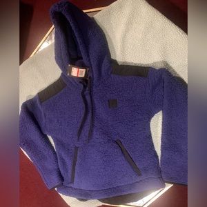 Under armour Cherpa fleece hoodie ..